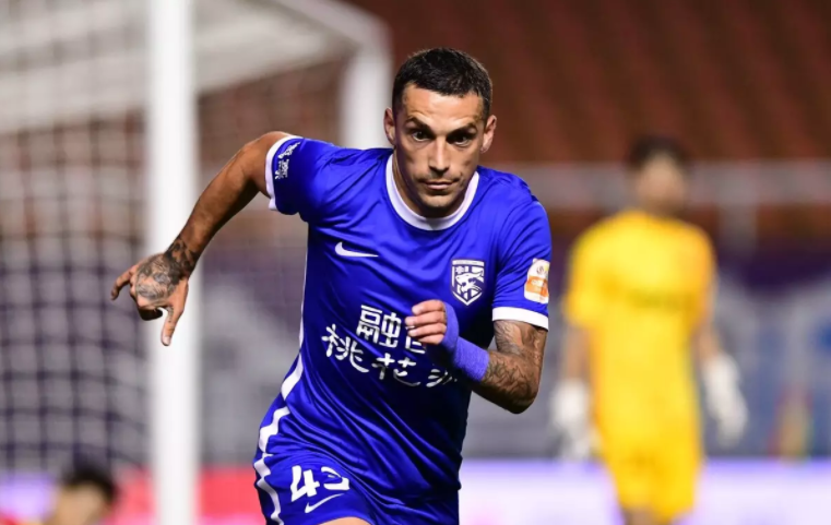 华体会官方网站- 广州恒大与上海上港足球比赛直播 