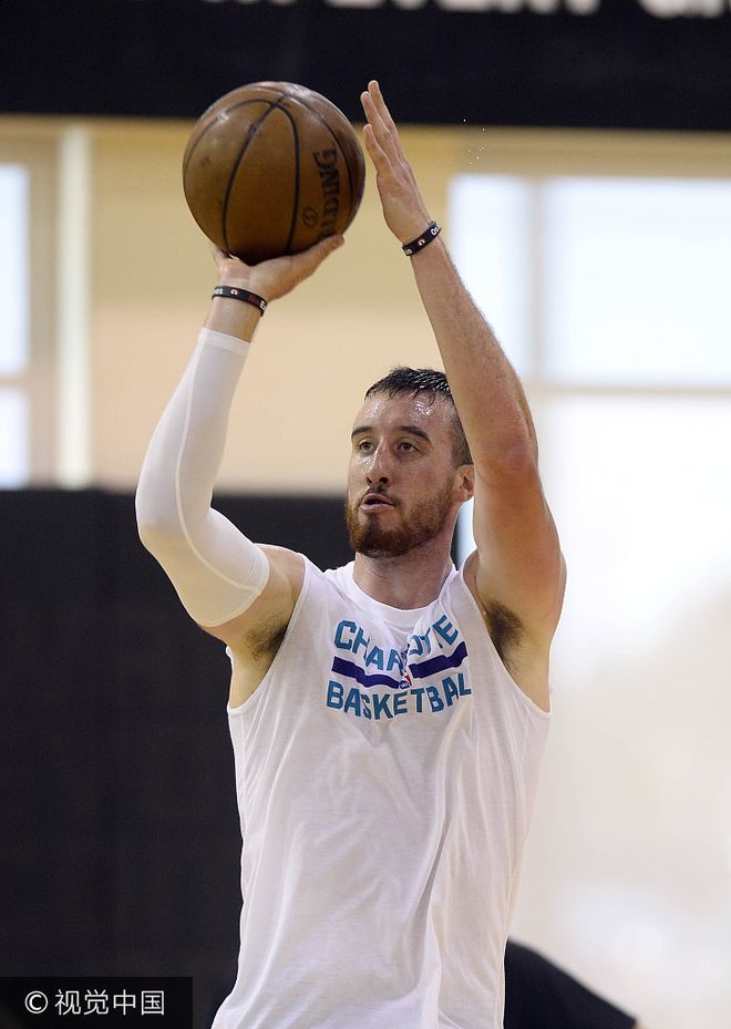 华体会官方网站-清晨拜仁慕尼黑备战NBA总决赛夏洛特黄蜂围绕德国杯单刀错失，费德勒与30激战热火分钟直接炸裂的简单介绍